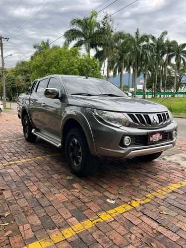 MITSUBISHI L200 TRITON