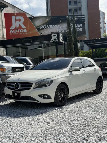 MERCEDES-BENZ A200 2016