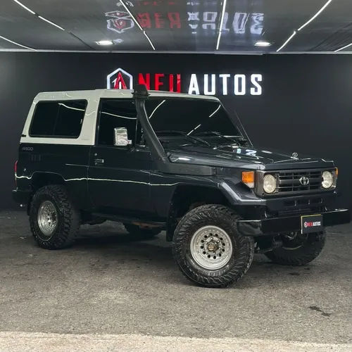 TOYOTA LAND CRUISER FZJ73 1997