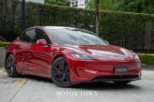 TESLA MODEL 3 PERFORMANCE 2026