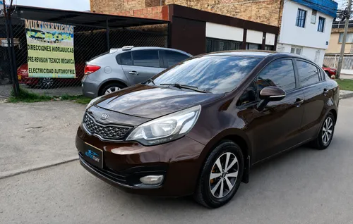 KIA RIO UB EX -  2013 - Excelente Estado