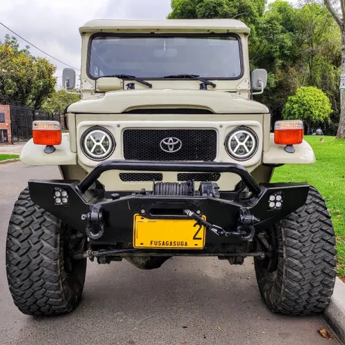 Toyota FJ40