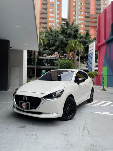 Mazda 2 grand touring lx 2023 salvamento