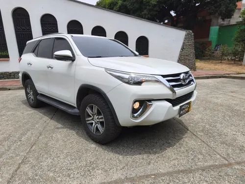 Toyota Fortuner Srv 4x2 Modelo 2019