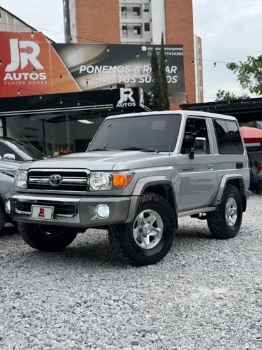 TOYOTA MACHITO 2011  BLINDAJE 2