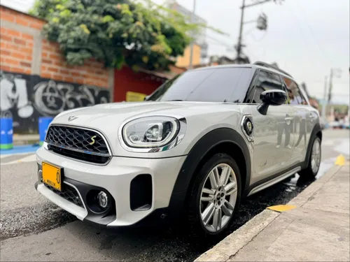 MINI Countryman Híbrido enchufable modelo 2022 - solo 44mil kms -