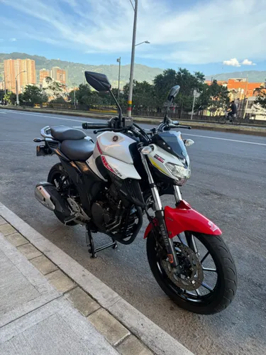 FZ 250 2023 A MUY BUEN PRECIO