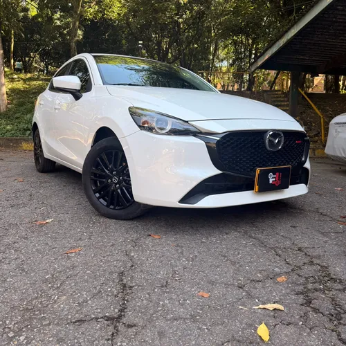 Mazda 2 Grand Touring 2024 SEDAN