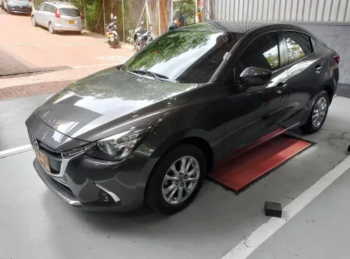 Mazda 2 Touring 2019