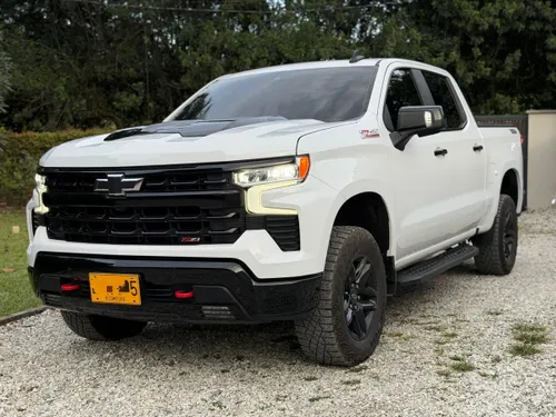 CHEVROLET SILVERADO Z71 2024
