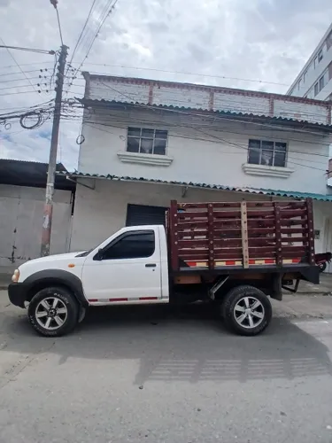 Nissan Frontier D22