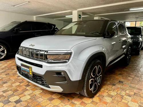 JEEP Avanger Sumit Híbrido