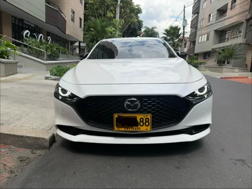Mazda 3 Grand Touring LX Carbon Edition 2026