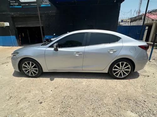 Mazda 3 grand touring 2017
