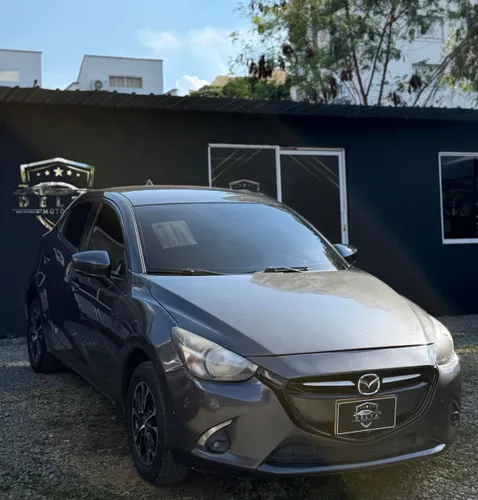Mazda 2 Modelo 2018  touring NA