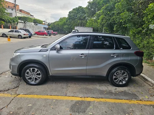 SUZUKI VITARA 2WD MT