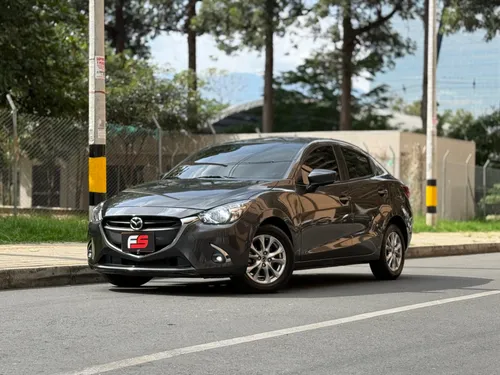 MAZDA 2 TOURING SEDAN 2020