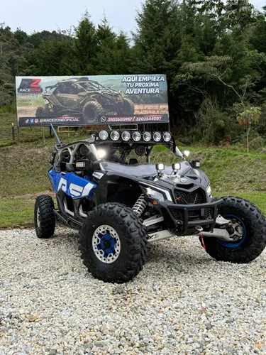 Can am XRS MAX TURBO RR 2023  para re estrenar