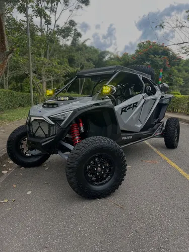 Polaris RZR TURBO R 2022 Dynamix