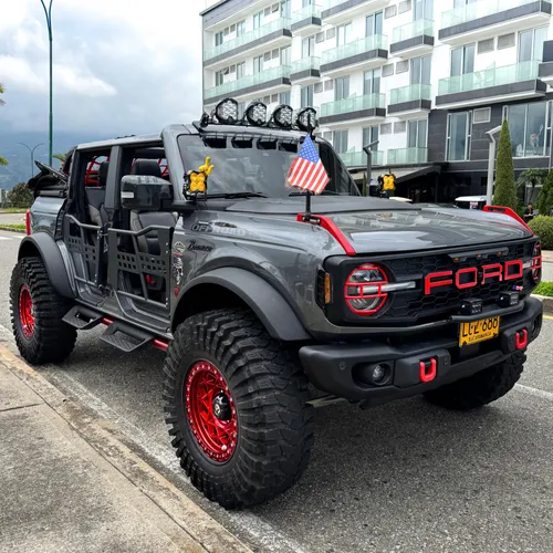 Ford bronco wildtrak 2024 aut