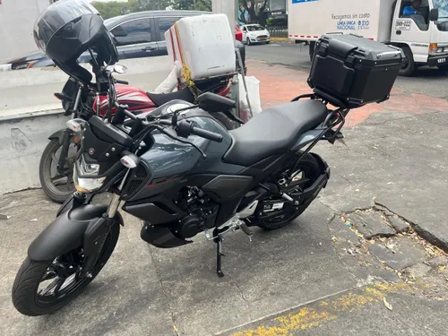 Vendo moto yamaha FZ 3.0 barata