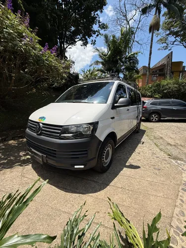 Volkswagen Transporter Kombi 2018 Mecánico Segundo Dueno 4x4