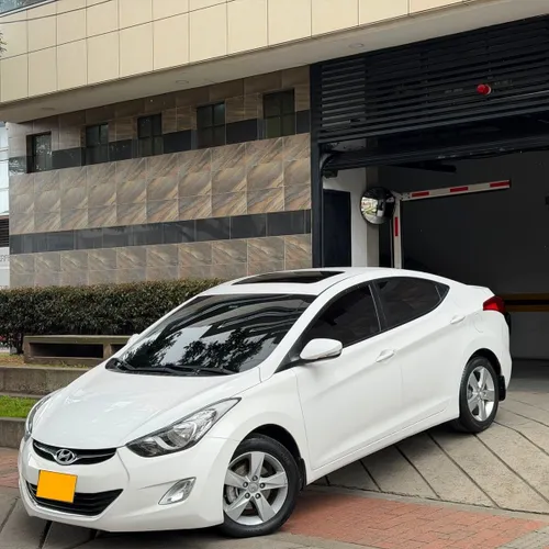 Hyundai Elantra GLS 2013