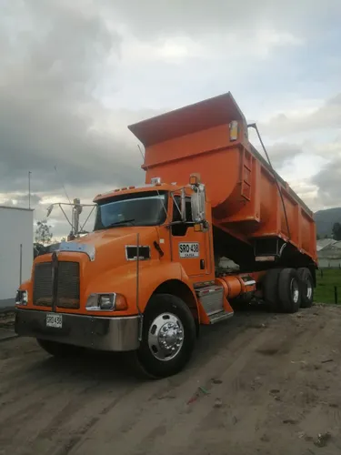 VENDO VOLQUETA KENWORTH T300 MOD. 2008