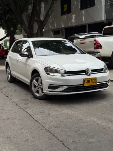 Volkswagen Golf Trendline 2018 Unico Dueno en perfecto estado