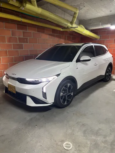 Kia K3 cross Gt line 2025