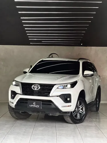 Toyota Fortuner SR
