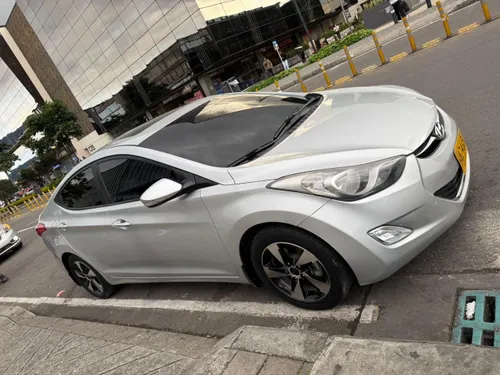 Hyundai Elantra i35 GLS 1.6L 2013