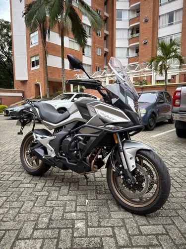 Cf Moto 700 mt