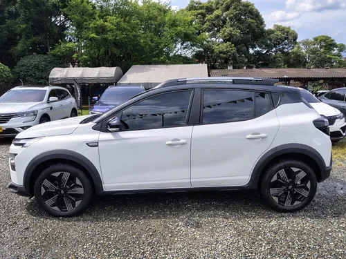 RENAULT KARDIAN PREMIER AT	BLANCO NEGRO	HJFE4PRED	2025	15034	88.900.000	4X2	Automática
