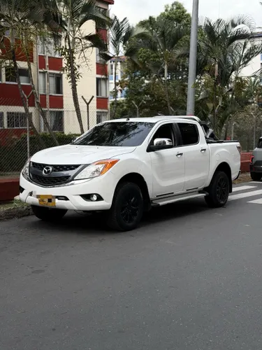 Mazda Bt50 3.2 4x4 Diesel Automática - 2016