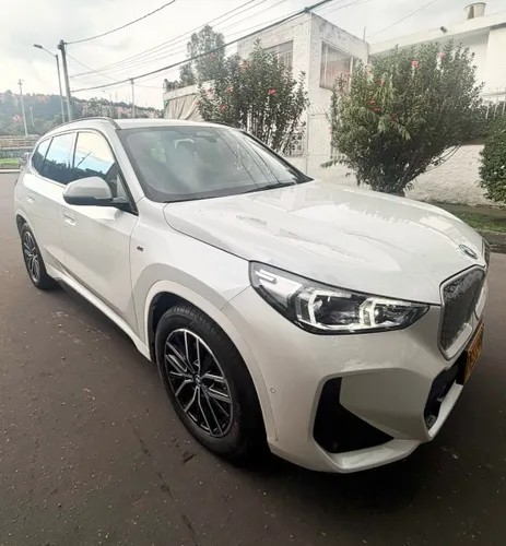 BMW iX1 E20 PAQUETE M - 2025