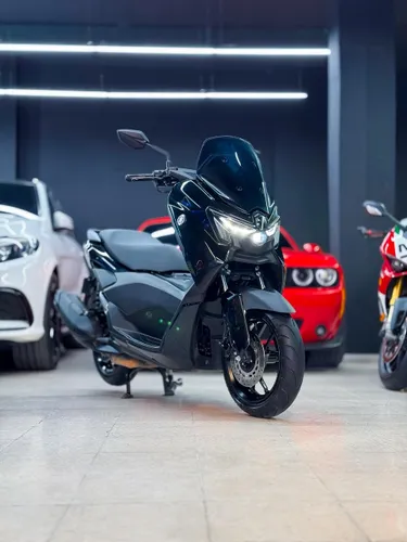YAMAHA NMAX