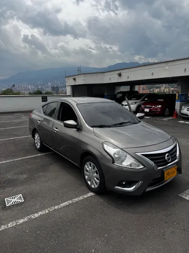 NISSAN VERSA ADVANCE 2018