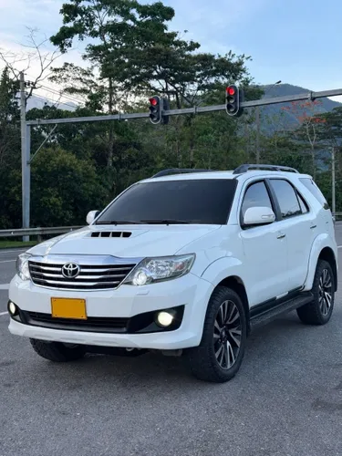 Toyota fortuner srv 3.0 diesel