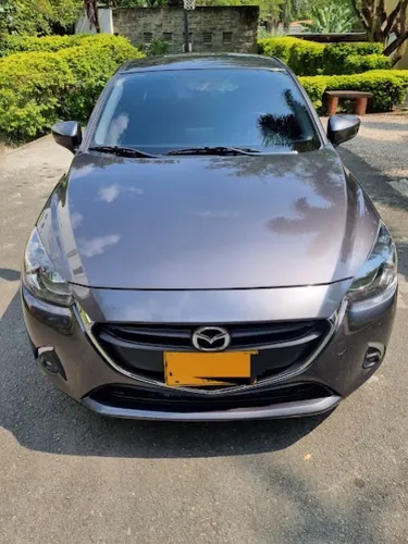 Mazda 2 touring 2019