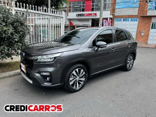 Suzuki S CROSS GLX at 2024