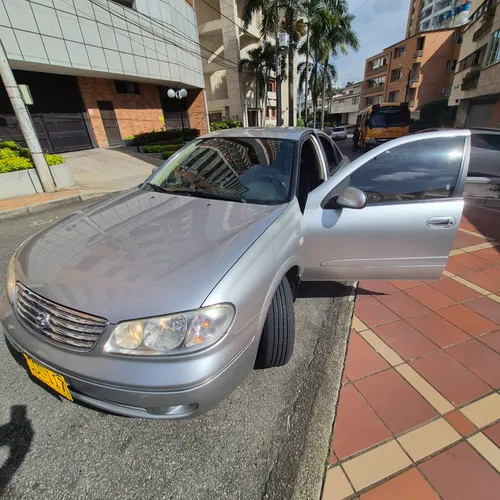Nissan Almera automático 2007