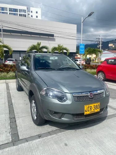 Fiat strada 2018 único dueo