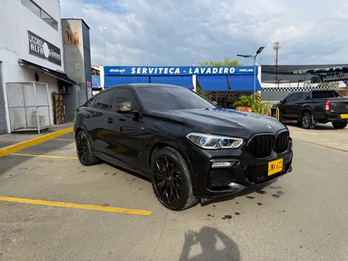 BMW X6 M50i 2022