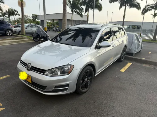 Volkswagen  GOLF SPORTWAGEN 2.0 TDI CAJA DSG