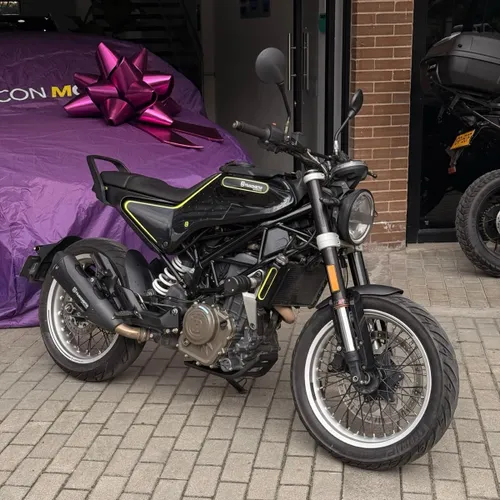 Husqvarna Svartpilen 401 2020