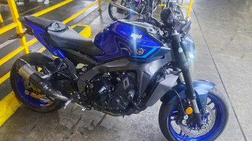 Yamaha MT09 V4
