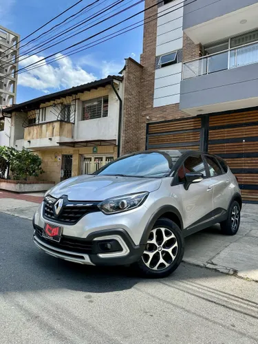 RENAULT CAPTUR TCe 2022