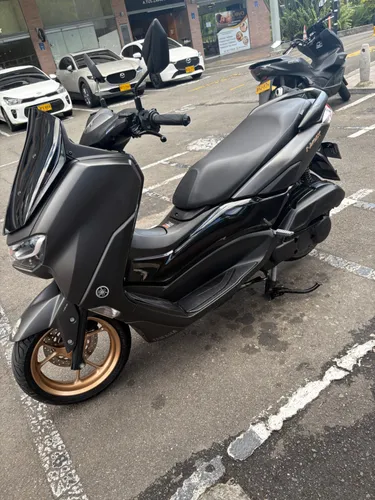Yamaha Nmax connected