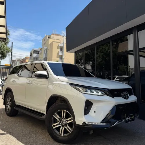 TOYOTA FORTUNER SR BLINDAJE 2  REFORZADO